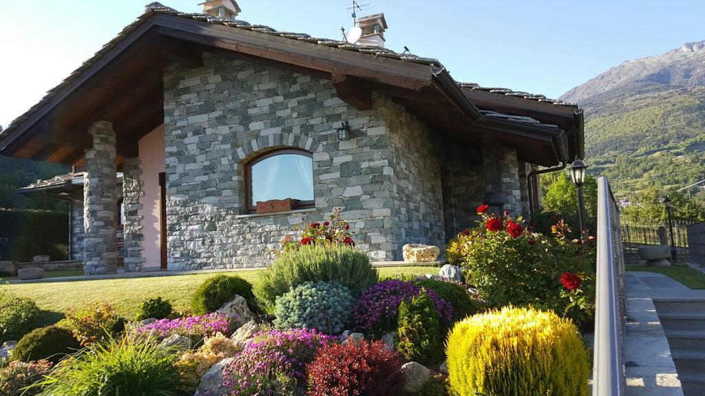 Appartamento Fleur Des Neiges Aosta Exterior photo