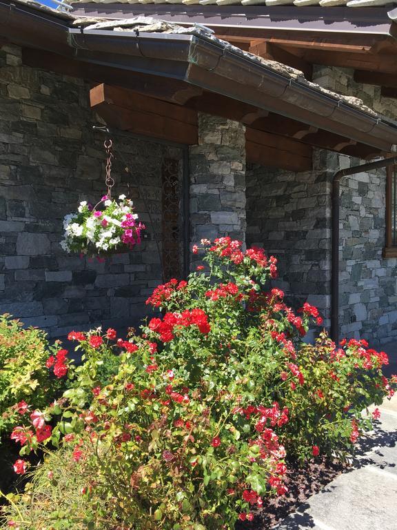Appartamento Fleur Des Neiges Aosta Exterior photo
