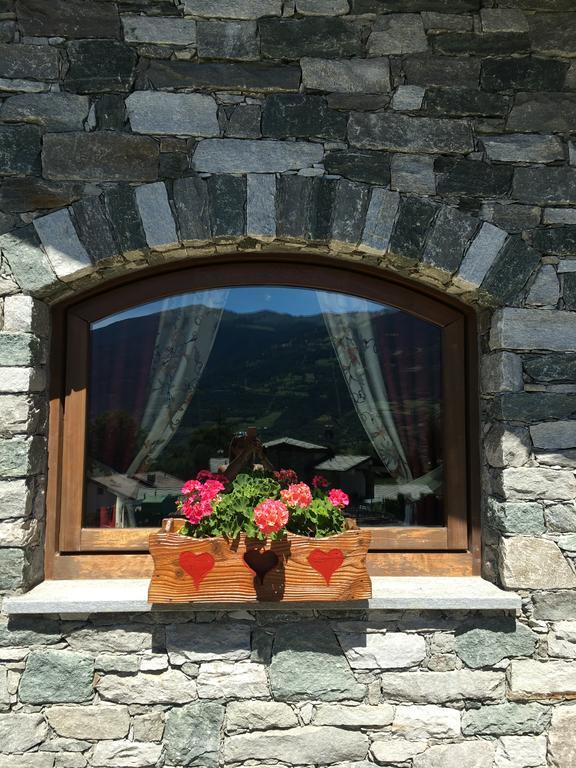 Appartamento Fleur Des Neiges Aosta Exterior photo